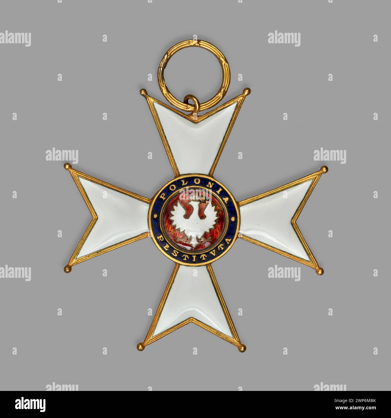 Kreuz des Polonia Restituta, entworfen 1921-1923 von Mieczysław Kotarbi, mit Sternen und Kreuzen, verbunden mit Ignacy Jan Paderewski Ikonographie. Stockfoto