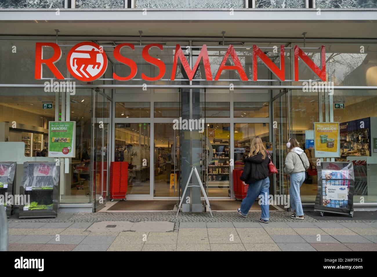 Rossmann -Fotos und -Bildmaterial in hoher Auflösung - Seite 3 - Alamy