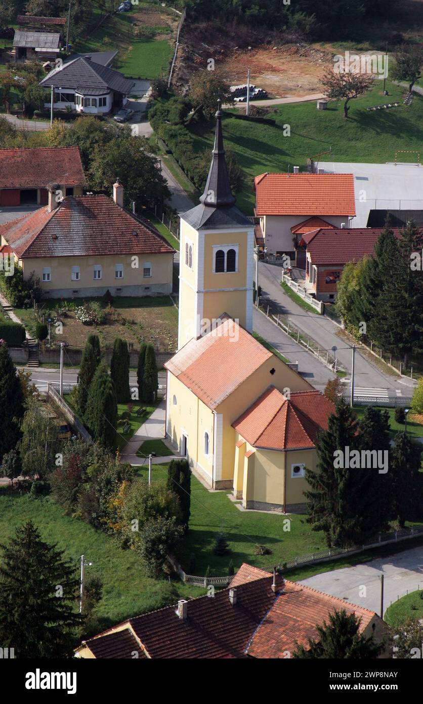 Pfarrkirche der Heiligen Dreifaltigkeit in Klenovnik, Kroatien Stockfoto