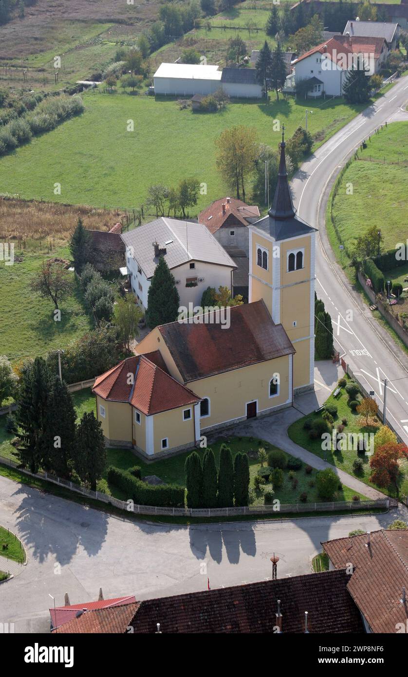 Pfarrkirche der Heiligen Dreifaltigkeit in Klenovnik, Kroatien Stockfoto