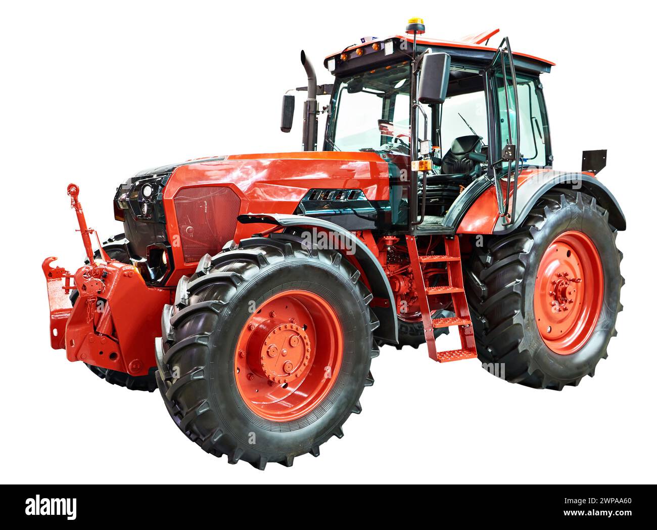 Landwirtschaftliche Traktoren und Maschinen isoliert, weißer Hintergrund Stockfoto