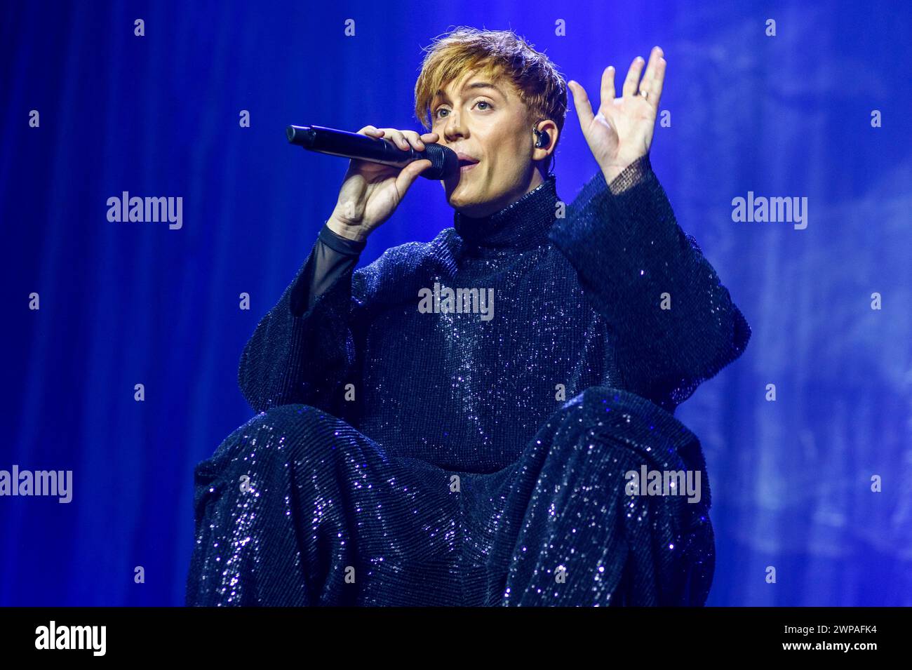 Der belgische Sänger lebt in der ING Arena | Le chanteur belge Loic Nottet en Concert a l'ING Arena Stockfoto