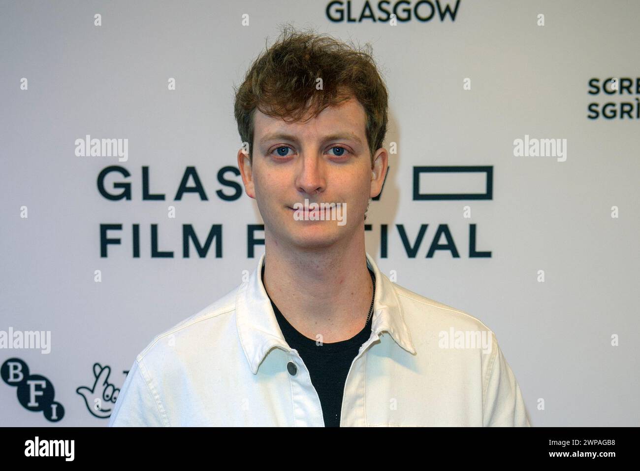 Glasgow, Schottland, Großbritannien. März 2024. Schauspieler Christian Meer auf dem roten Teppich bei einem Fotobesuch zur britischen Filmpremiere der Burning Season im Glasgow Film Theatre (GFT), Schottland. Das Glasgow Film Festival 2024 (GFF) findet bis zum 10. März 2024 statt. Quelle: Stewart Kirby für #creativezealots / Alamy Live News Stockfoto