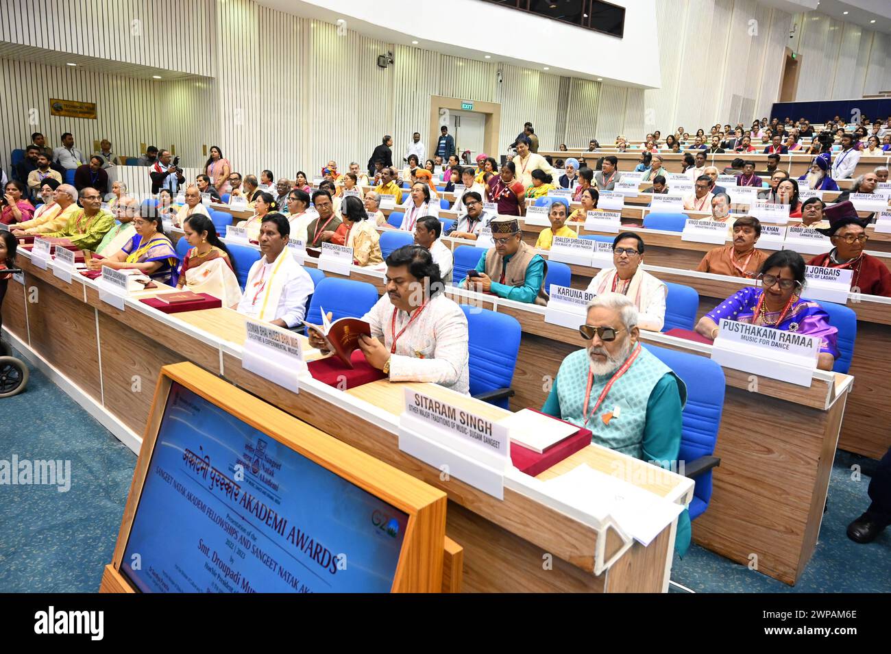 Indien. März 2024. NEW DELHI, INDIEN – 6. MÄRZ: Auszeichnung des Sangeet Natak Akademi Fellowship und des Sangeet Natak Akademi Awards bei Vigyan Bhawan am 6. März 2024 in Neu Delhi, Indien. (Foto: Sonu Mehta/Hindustan Times/SIPA USA) Credit: SIPA USA/Alamy Live News Stockfoto