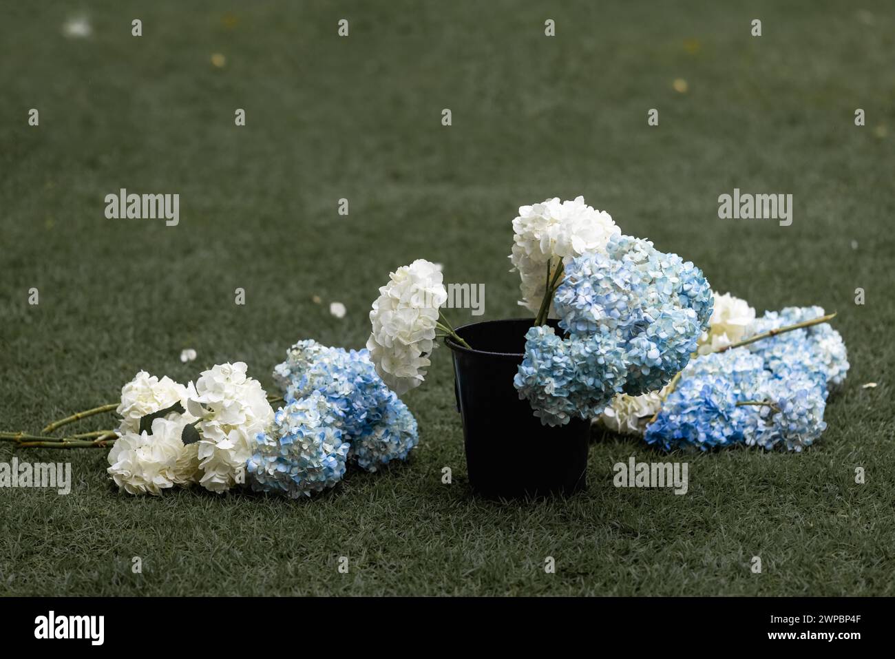 Hochzeitsstrauß. Wunderschöner Hochzeitsstrauß mit frischen Blumen. Stockfoto