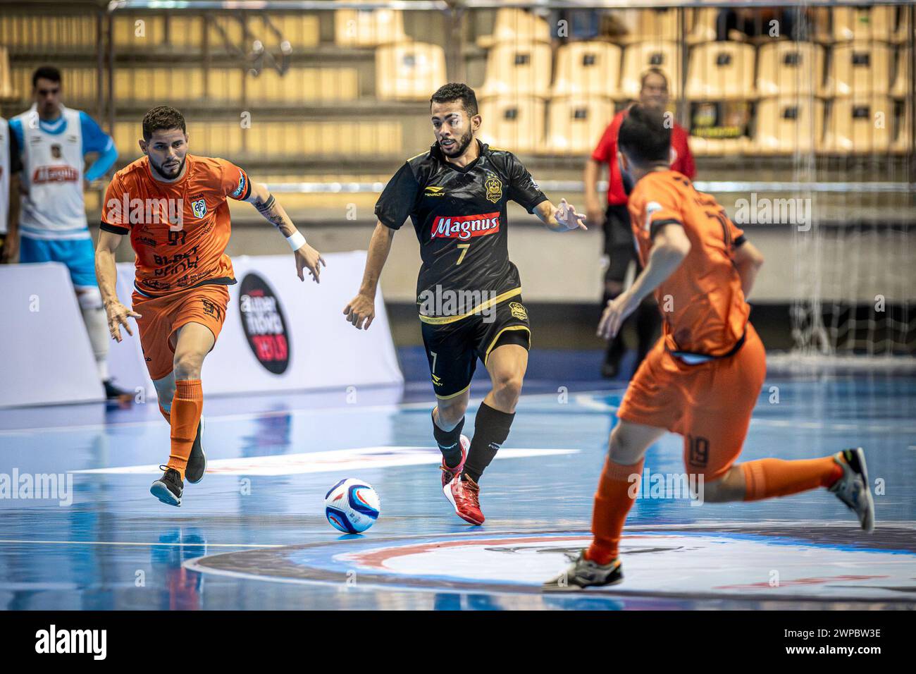 6. März 2024, Jaragua do Sul, Santa Catarina, Brasilien: JARAGUA DO SUL (SC), 06.03.2024- MEISTERSCHAFT/FUTSAL/SUPERCUP-Lanze während des Spiels zwischen Magnus Futsal (SP) und Apodi Futsal (RN), gültig für den Männer Futsal Super Cup 2024, ausgetragen am Mittwoch, 6. März, in der Arena Jaragua do Sul, Santa Catarina. (Kreditbild: © Richard Ferrari/TheNEWS2 via ZUMA Press Wire) NUR REDAKTIONELLE VERWENDUNG! Nicht für kommerzielle ZWECKE! Stockfoto