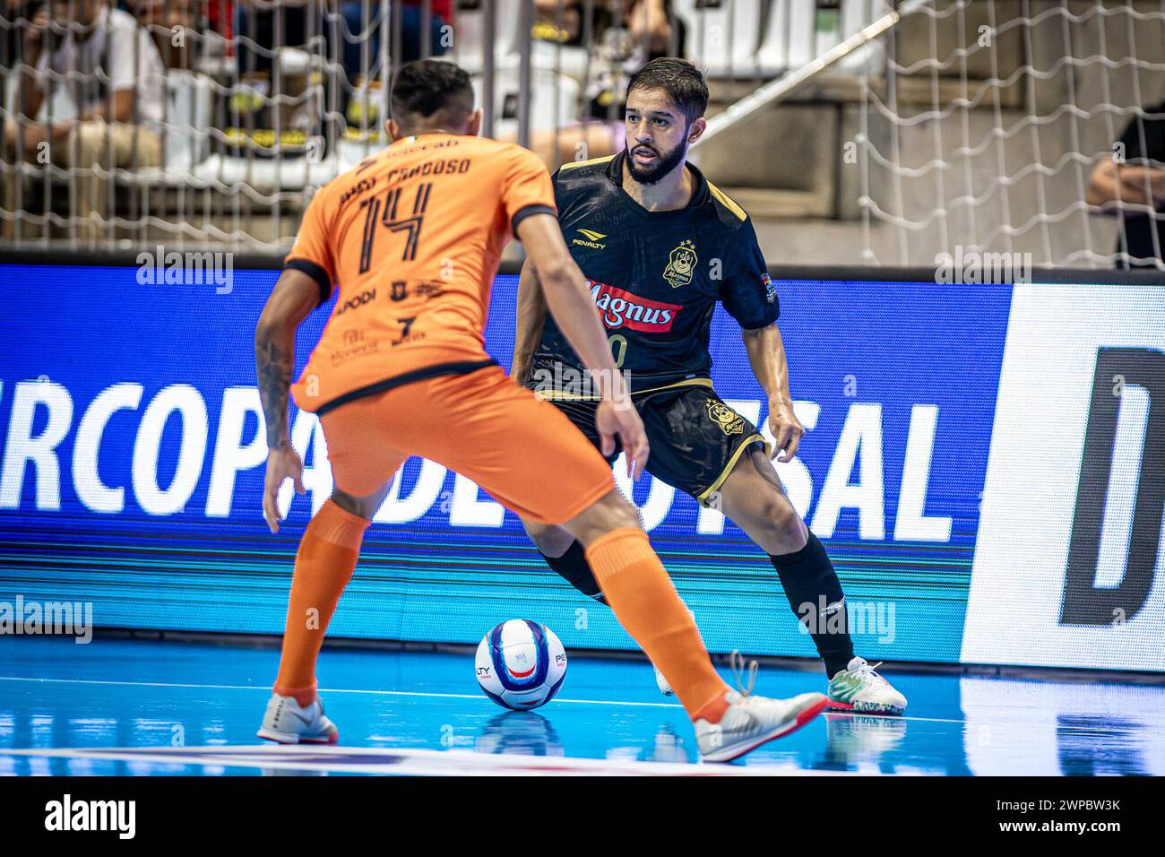 6. März 2024, Jaragua do Sul, Santa Catarina, Brasilien: JARAGUA DO SUL (SC), 06.03.2024- MEISTERSCHAFT/FUTSAL/SUPERCUP-Lanze während des Spiels zwischen Magnus Futsal (SP) und Apodi Futsal (RN), gültig für den Männer Futsal Super Cup 2024, ausgetragen am Mittwoch, 6. März, in der Arena Jaragua do Sul, Santa Catarina. (Kreditbild: © Richard Ferrari/TheNEWS2 via ZUMA Press Wire) NUR REDAKTIONELLE VERWENDUNG! Nicht für kommerzielle ZWECKE! Stockfoto