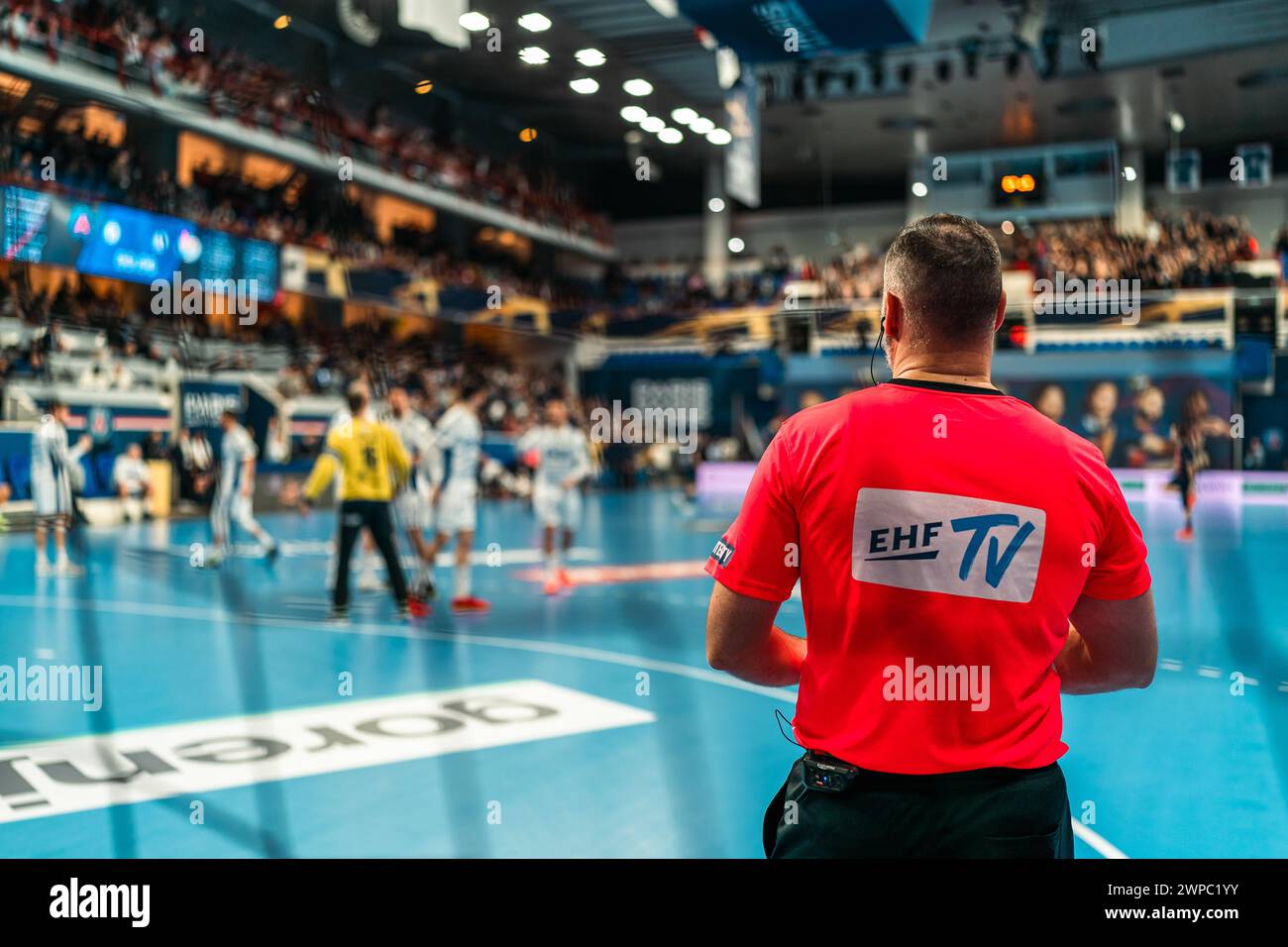 Paris, Frankreich. März 2024. Schiedsrichter während der EHF Champions League, Gruppe A Handballspiel zwischen Paris Saint-Germain und OTP Bank - Pick Szeged am 6. März 2024 im Pierre de Coubertin Stadion in Paris, Frankreich - Foto Alexandre Martins/DPPI Credit: DPPI Media/Alamy Live News Stockfoto