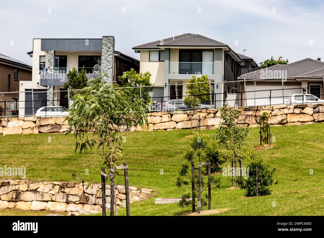 Caddens, Sydney Vorort in der Region Greater Western Sydney, ist ein neuer Vorort mit Wohnsiedlung in NSW, Australien, 2024 Stockfoto