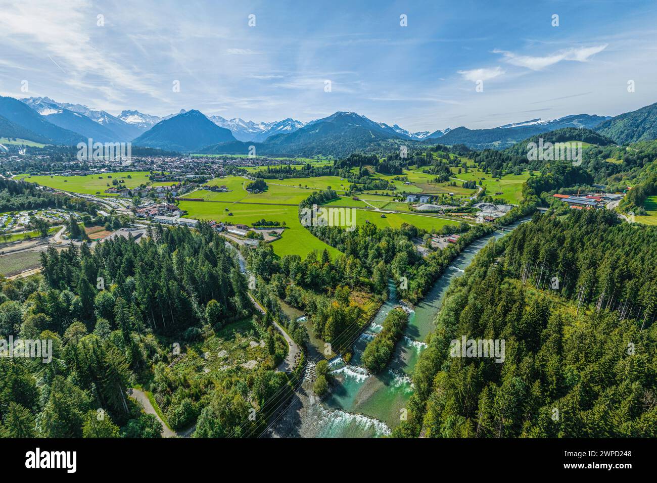 Idyllisches Oberallgäu an der Quelle der Iller bei Oberstdorf im Sommer Stockfoto