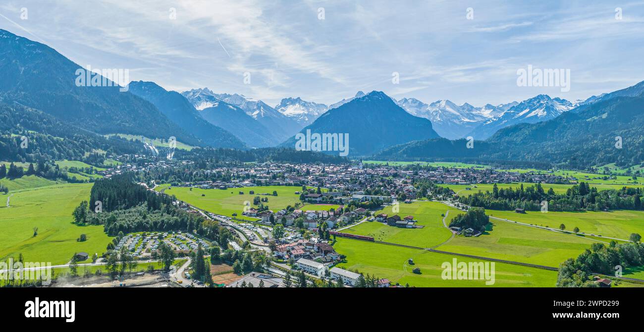 Idyllisches Oberallgäu an der Quelle der Iller bei Oberstdorf im Sommer Stockfoto