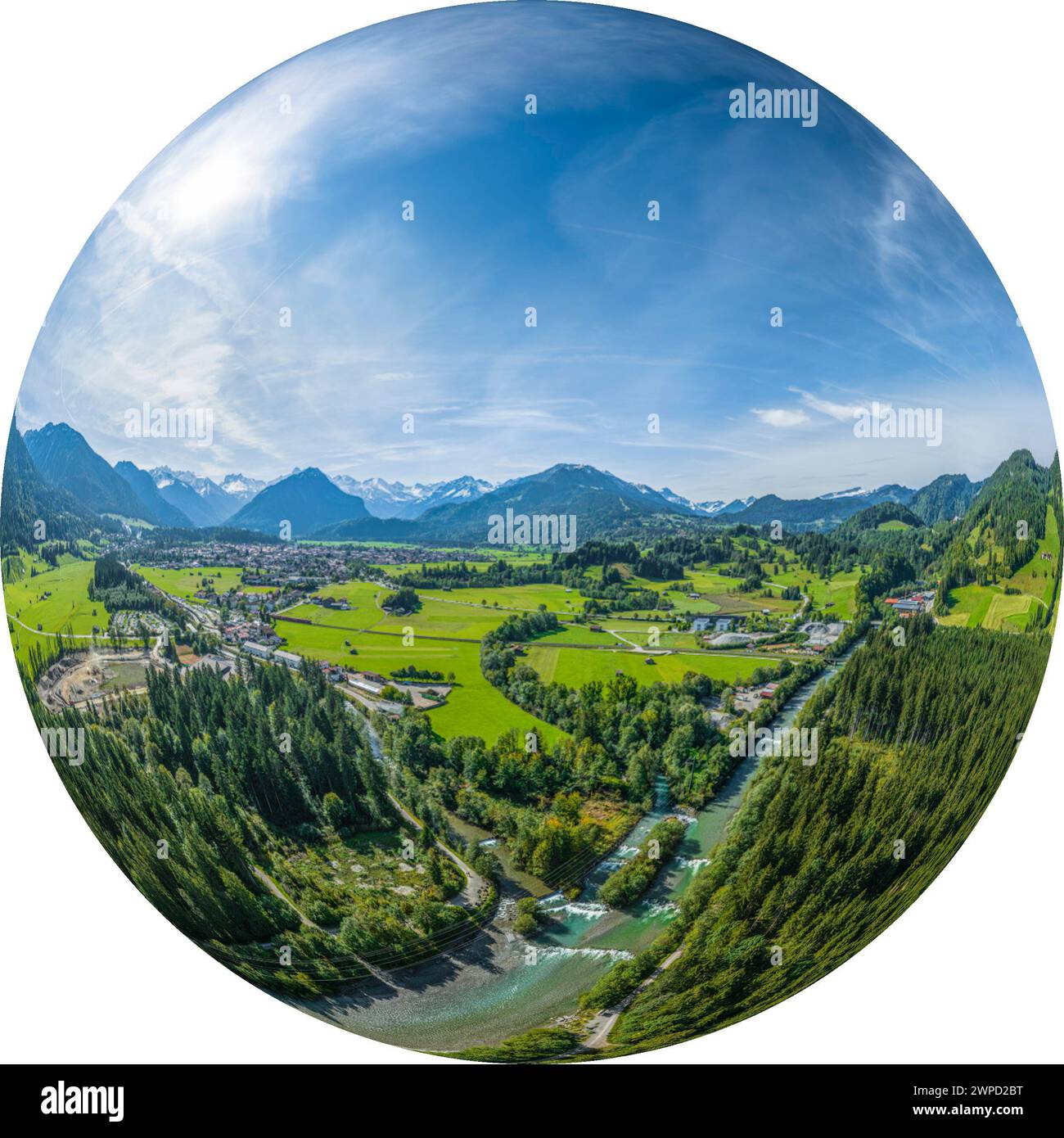 Idyllisches Oberallgäu an der Quelle der Iller bei Oberstdorf im Sommer Stockfoto