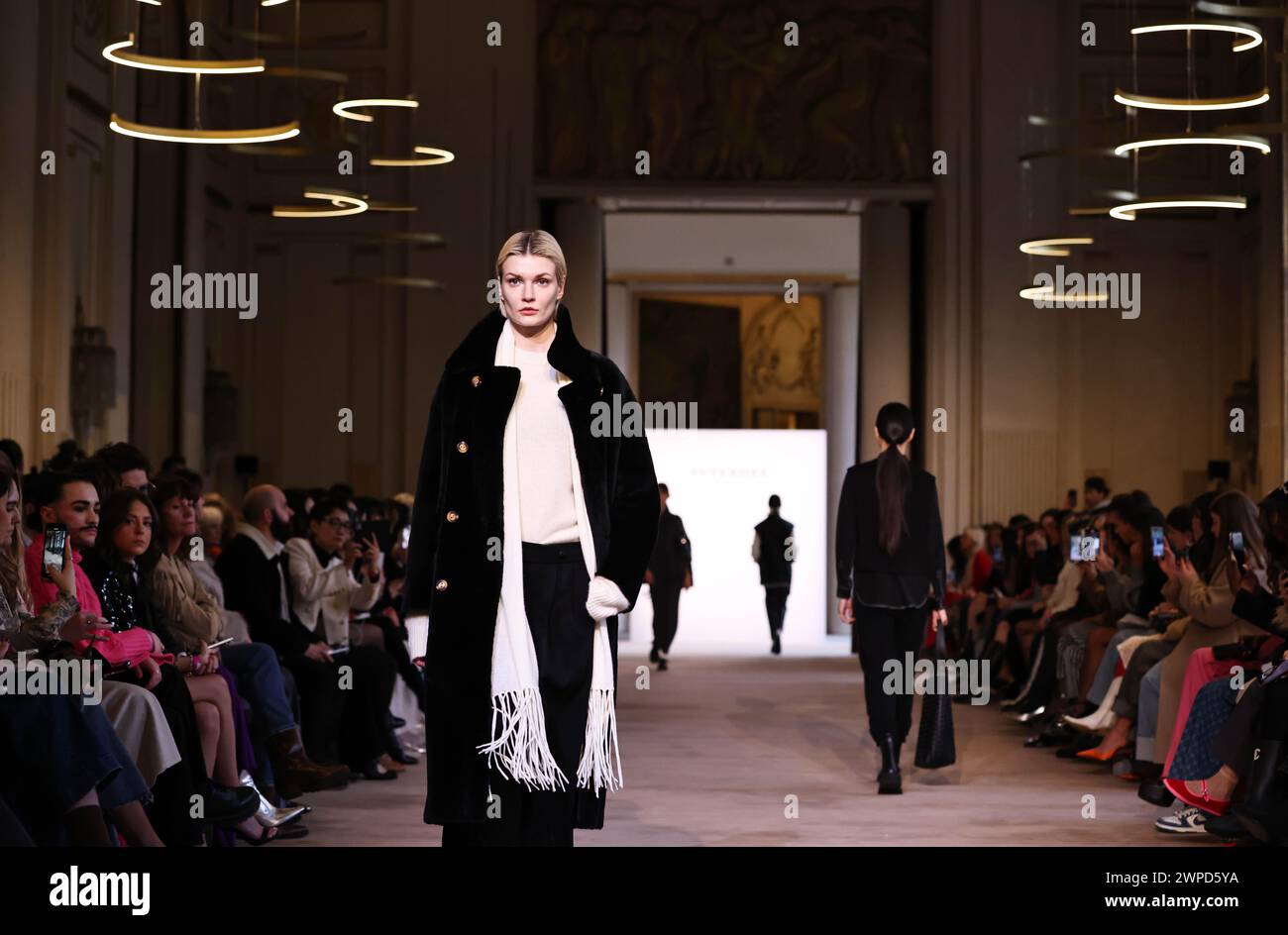 Herbstkollektionen 2024 Fotos und Bildmaterial in hoher Auflösung Alamy