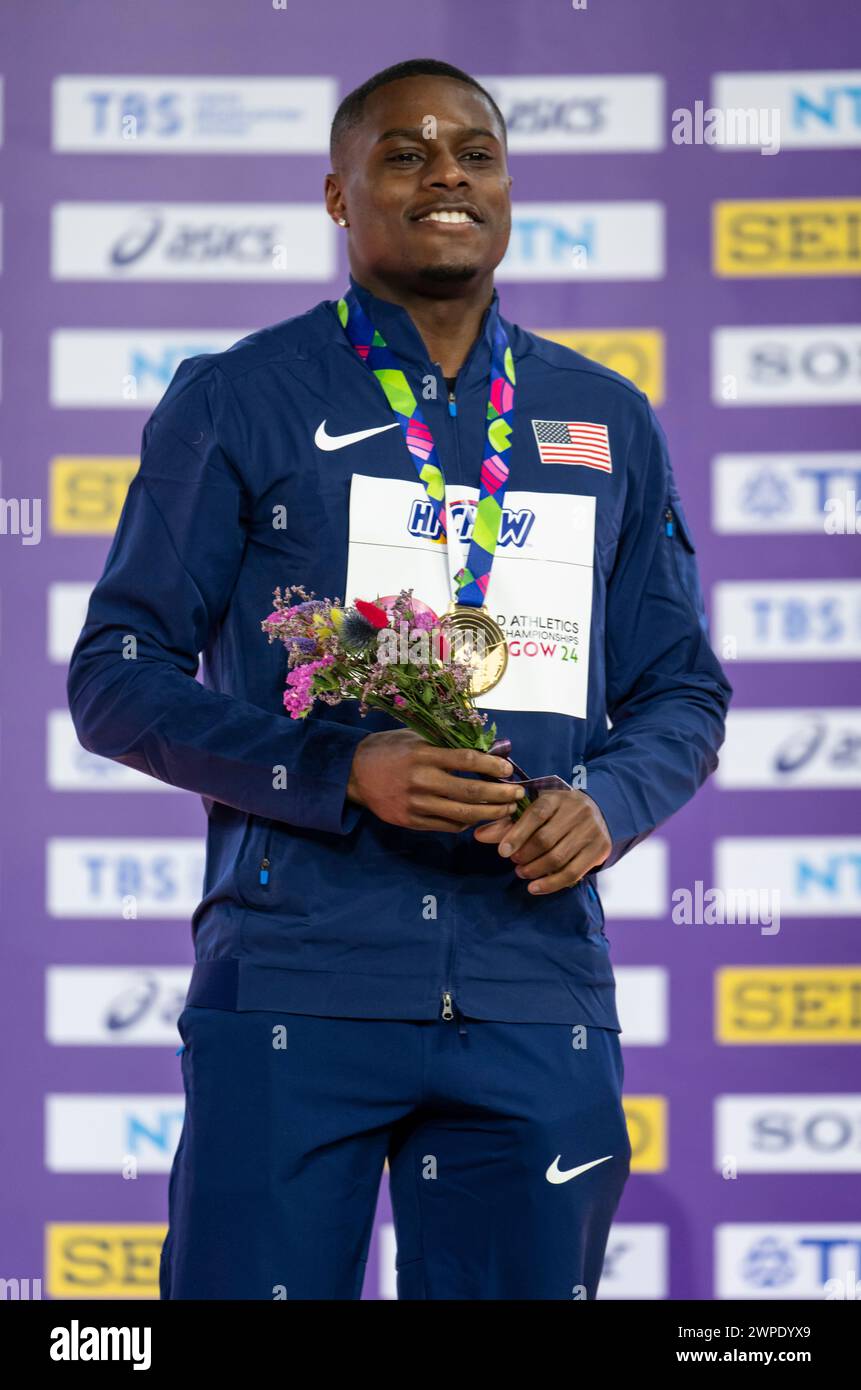Christian Coleman von den USA Goldmedaillenzeremonie in den 60 m der Männer bei den Leichtathletik-Hallenweltmeisterschaften in der Emirates Arena, Glasgow, Schottland Großbritannien. 1 Stockfoto