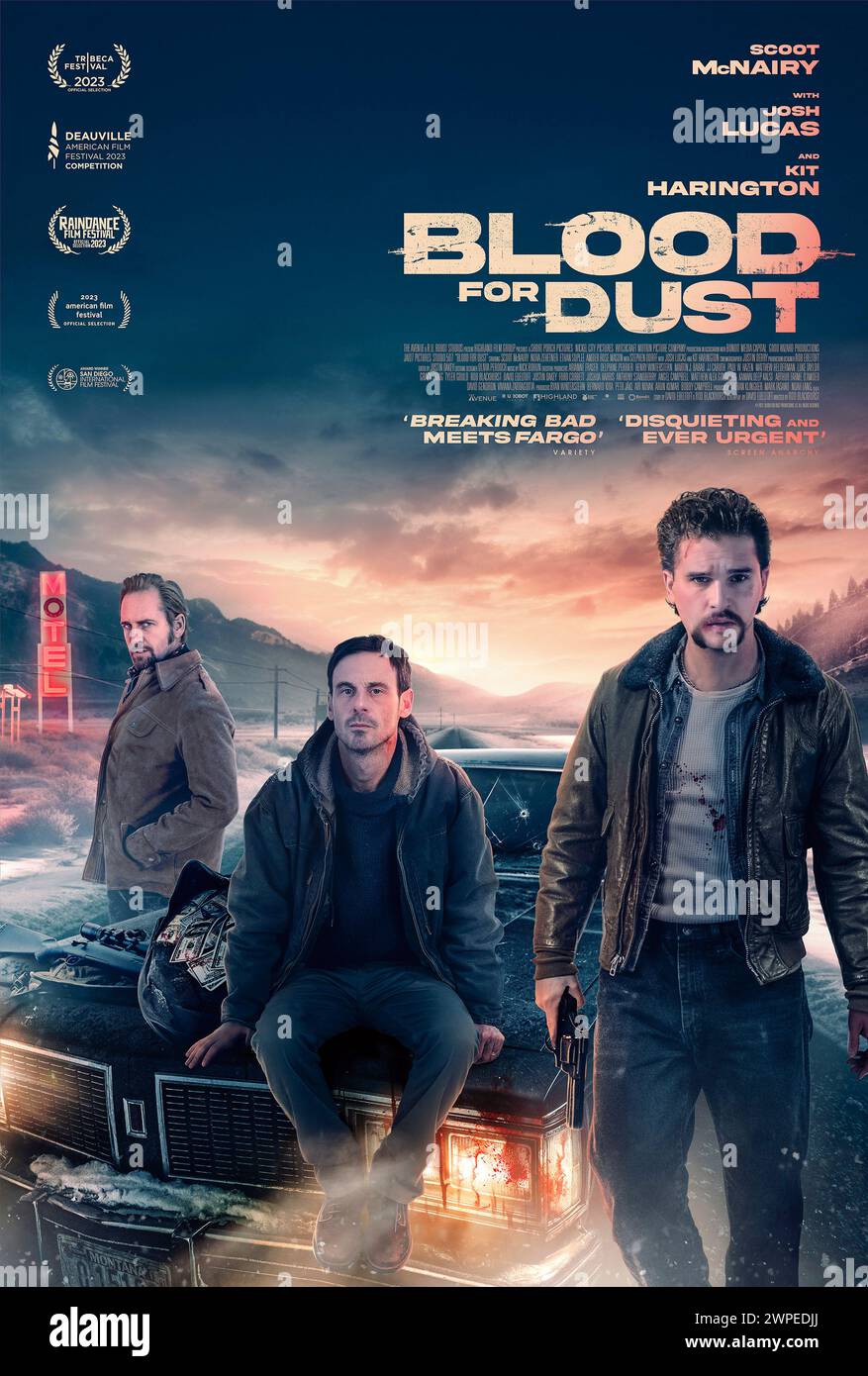 Blood for Dust (2023) von Rod Blackhurst mit Kit Harington, Stephen Dorff und Josh Lucas. Ein Reisender Verkäufer, der unter dem Gewicht ertrinkt, für seine Familie zu sorgen, und der Mythos des amerikanischen Traums nimmt einen gefährlichen Weg, nachdem er zufällig einen Kollegen aus seiner dunklen Vergangenheit getroffen hat. US-Poster mit einem Blatt ***NUR FÜR REDAKTIONELLE ZWECKE***. Kredit: BFA / The Avenue Entertainment Stockfoto