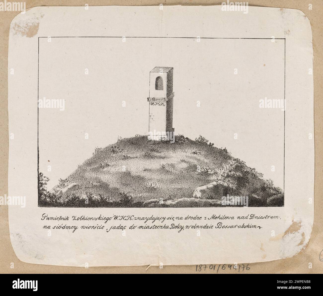 Ein Denkmal, das W.H.K.K. Jółkiewski gewidmet ist und zwischen 1840 und 1860 geschaffen wurde, mit Gedenkskulpturen und architektonischen Elementen, die typisch für das Design der Mitte des 19. Jahrhunderts sind. Stockfoto