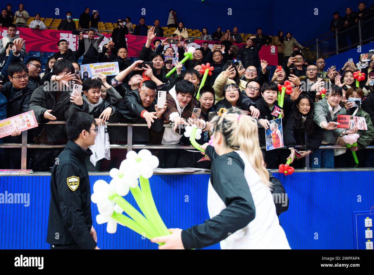 Chengdu, China. 7. März 2024. Die chinesische WCBA-Liga – Sichuan gegen Guangdong im Shuangliu Sports Center. Quelle: Meng Gao/Alamy Live News Stockfoto