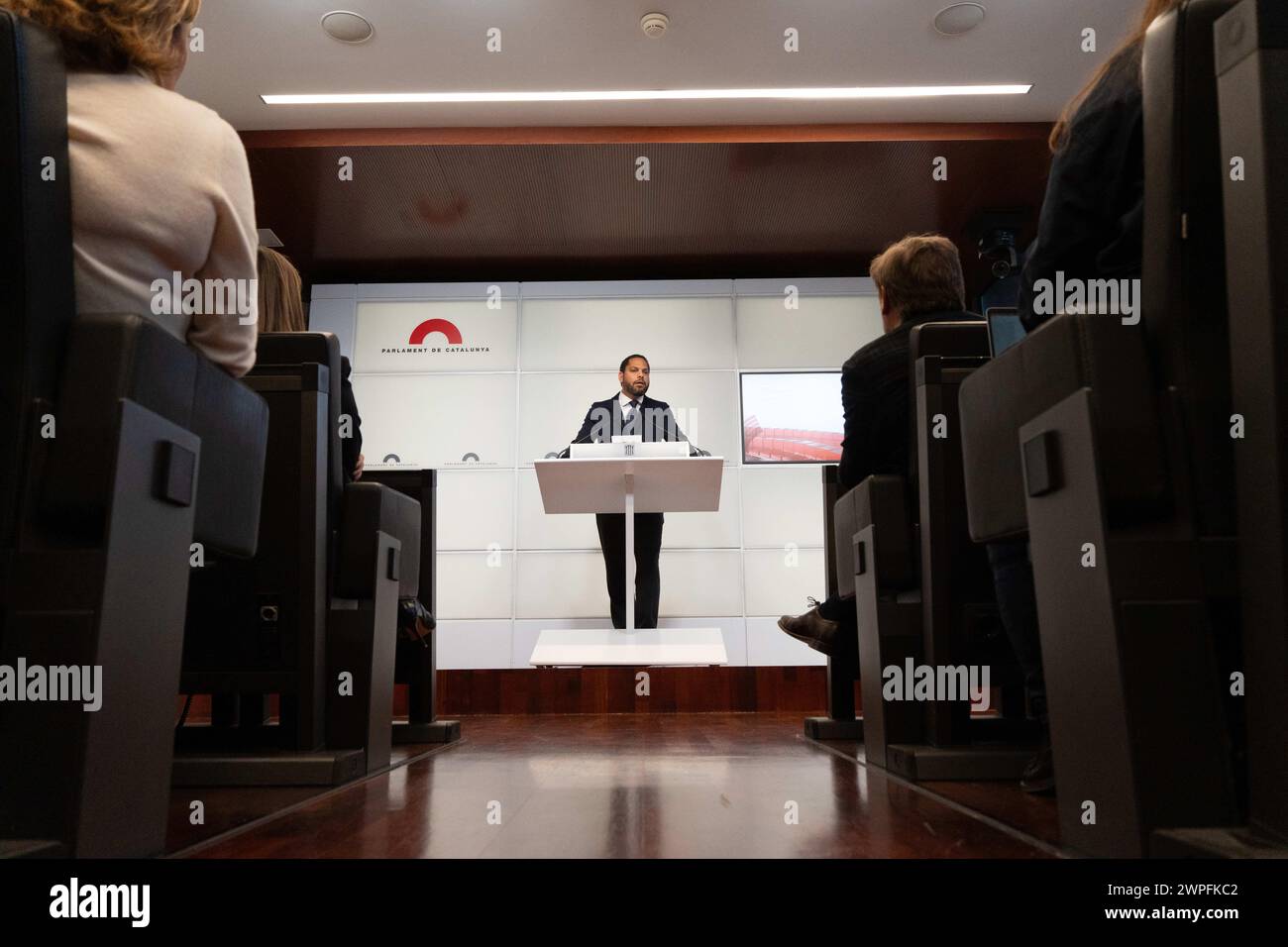 7. März 2024 Barcelona, Spanien Politik Barcelona-Vox ruft zu Demonstrationen gegen die Amnestie auf. Der Vorsitzende von Vox in Katalonien und Generalsekretär in Spanien erklärt in einer Pressekonferenz, dass der zwischen PSOE, JUNTS und ERC erzielte Amnestiepakt ein Verrat an Spanien und ein neuer Staatsstreich, diesmal von La Moncloa, sei. Garriga hat angekündigt, dass sie in ein paar Tagen neue Mobilisierungen fordern werden, wie sie im November in ganz Spanien gegen die Amnestie stattgefunden haben. El Líder de Vox en Cataluña y secretario General en España deklaria en rueda de prensa que el pacto por la amnistía Stockfoto