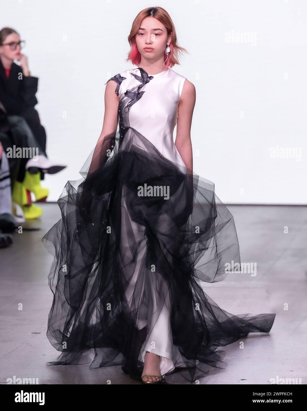 Fashion Scout London. Neue Designer zeigen ihre neuesten Designs während der London Fashion Week Stockfoto