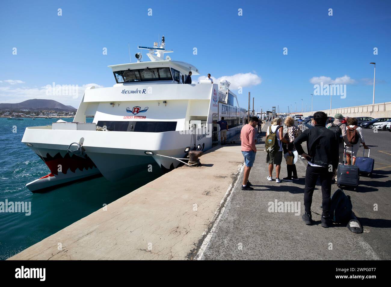 Die Schnellfähre von lineas romero im Hafen von Corralejo von lanzarote, fuerteventura, Kanarischen Inseln, spanien Stockfoto