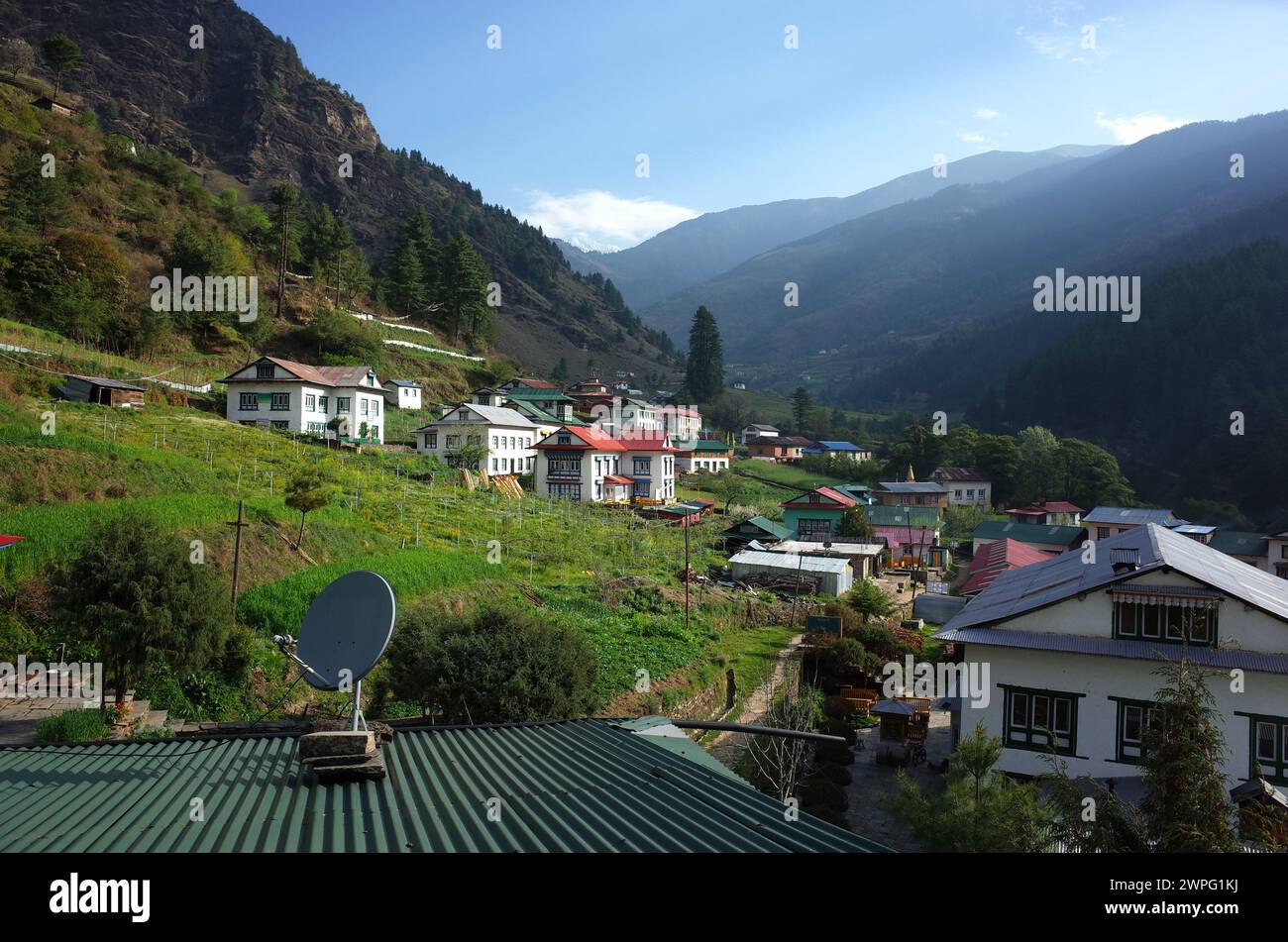 Junbesi Sherpa Village, Solukhumbu, Everest Region, Nepal. Malerisches Dorf im Himalaya auf 2700 m Höhe Stockfoto