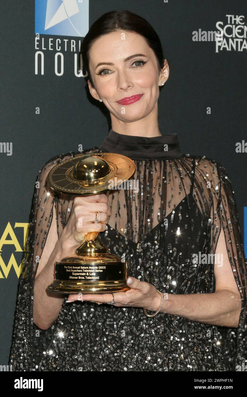 2024 Saturn Awards im Burbank Convention Center am 4. Februar 2024 in Burbank, KALIFORNIEN mit Elizabeth 'Bitsie' Tulloch Where: Burbank, Kalifornien, Vereinigte Staaten Wann: 04. Februar 2024 Credit: Nicky Nelson/WENN Stockfoto