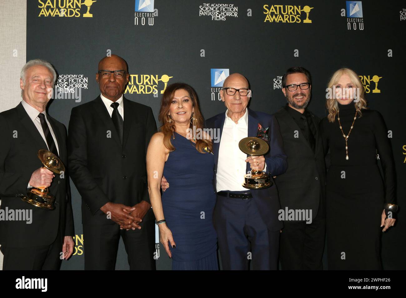 2024 Saturn Awards im Burbank Convention Center am 4. Februar 2024 in Burbank, KALIFORNIEN mit: Brent Spiner, Michael Dorn, Marina Sirtis, Patrick Stewart, Wil Wheaton, Gates McFadden Wo: Burbank, Kalifornien, Vereinigte Staaten Wann: 4. Februar 2024 Credit: Nicky Nelson/WENN Stockfoto