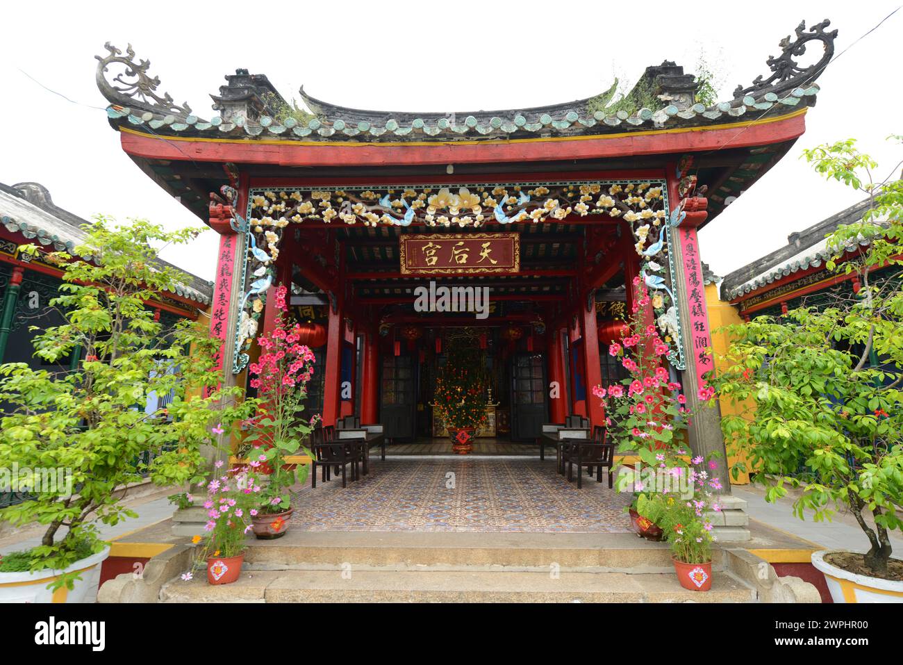 Hoa Van Le Nghia buddhistischer Tempel in der Altstadt von Hoi an, Vietnam. Stockfoto