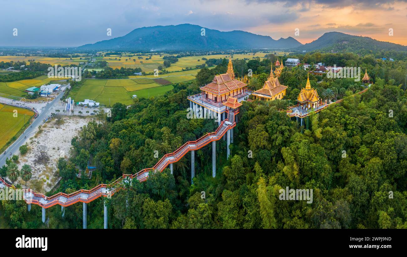 10. Dezember 2023: Panoramablick auf Ta Pa Fields, eine Provinz von Giang, Vietnam während der Reisesaison Stockfoto
