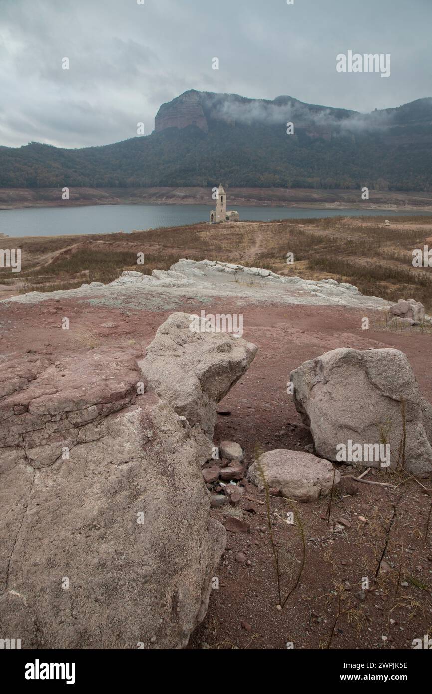 Ein malerischer Blick auf den Panta de Sau Sumpf in Katalonien, Spanien Stockfoto