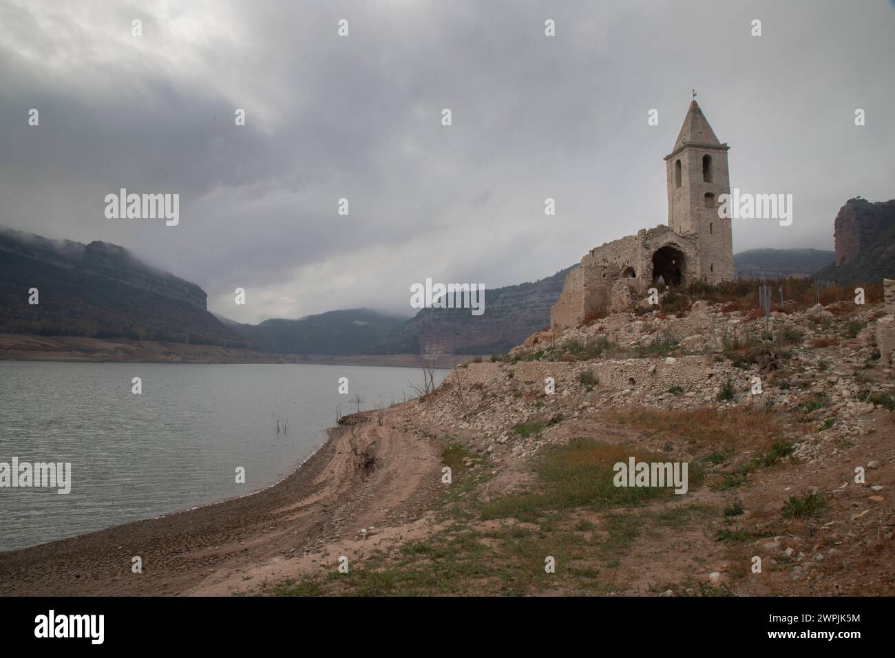 Ein malerischer Blick auf den Panta de Sau Sumpf in Katalonien, Spanien Stockfoto
