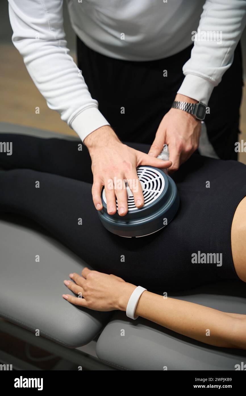 Hfte magnet therapie -Fotos und -Bildmaterial in hoher Auflsung  Alamy