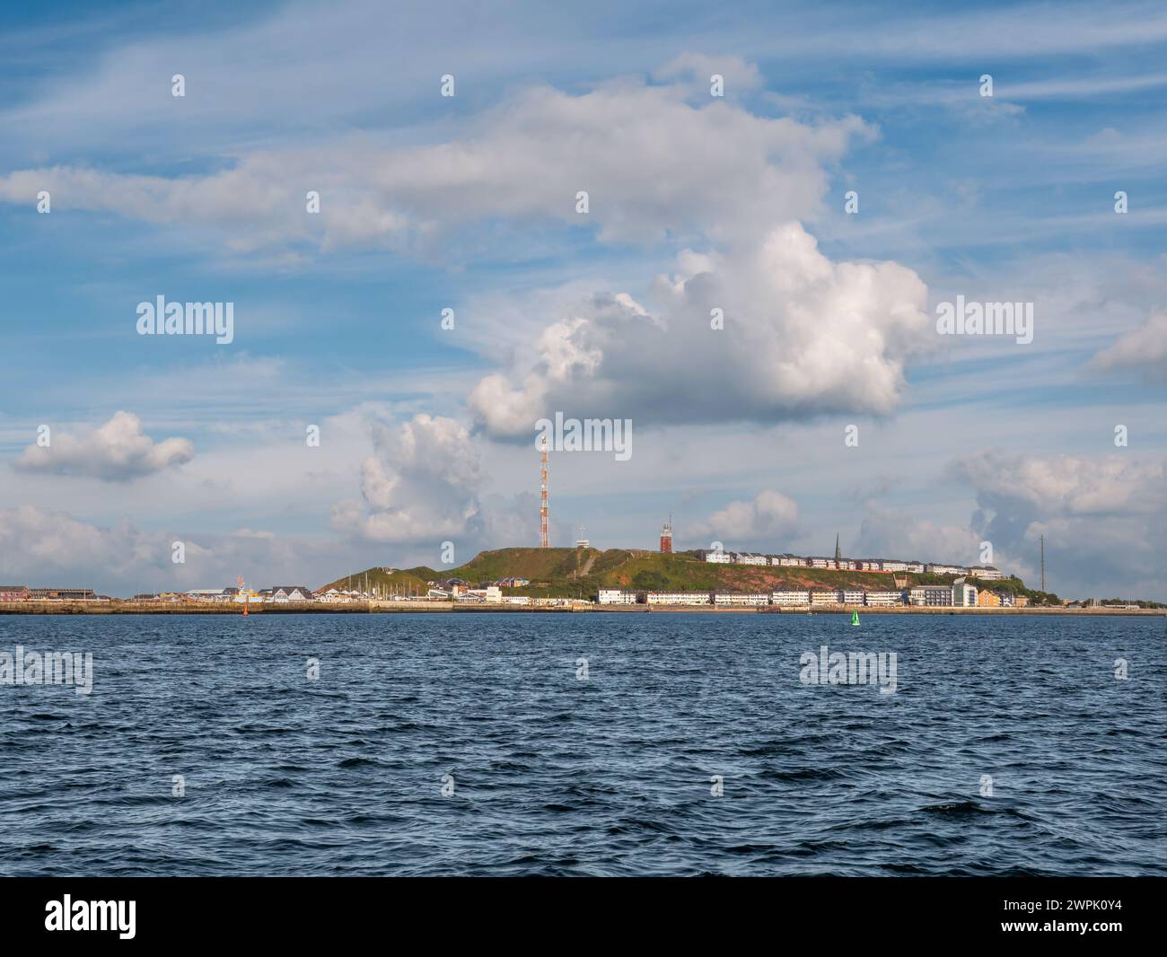 Panorama der Insel Helgoland mit Apartments, in der Deutschen Bucht, Nordsee, Deutschland Stockfoto