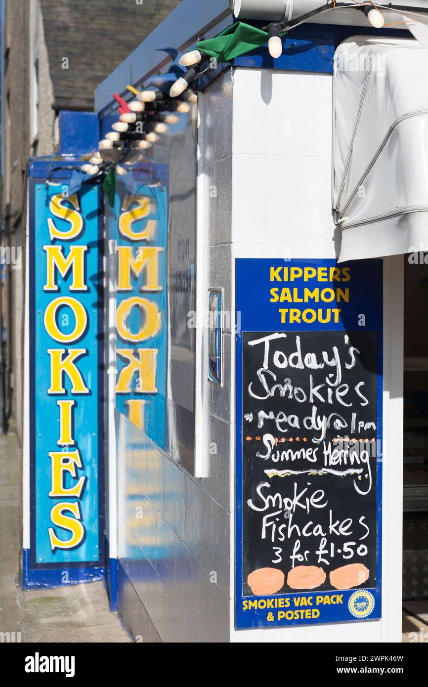 Großbritannien, Schottland, Arbroath Harbour und Geschäfte, die Arbroath smokies verkaufen. Stockfoto