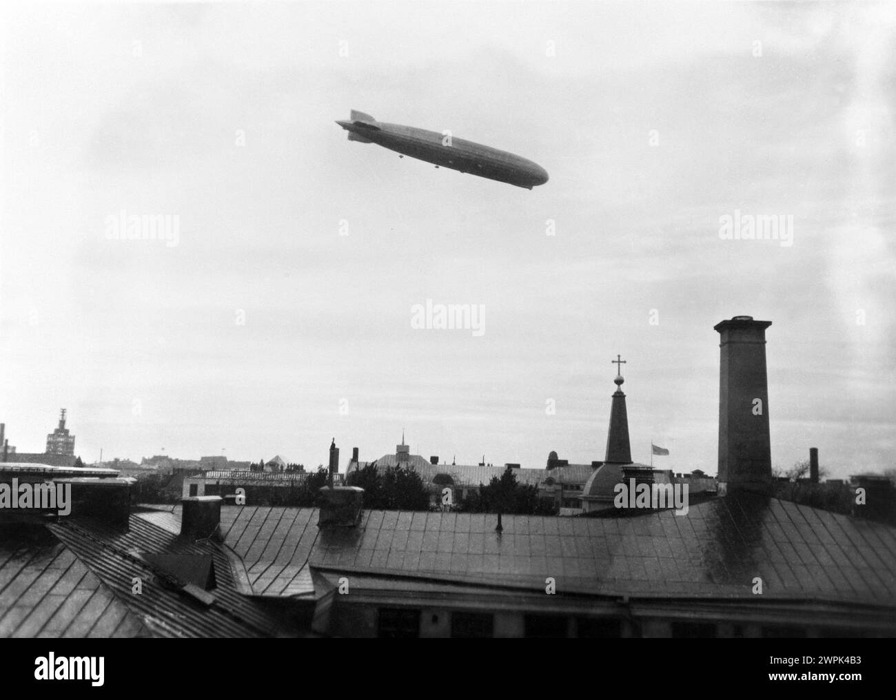 LZ 127 Graf Zeppelin über Helsinki 24. September 1930 Stockfoto