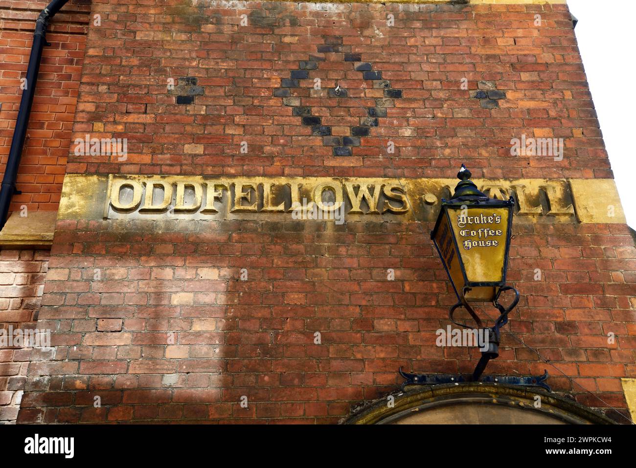 Teil der Oddfellows Hall entlang der Catherine Street, Exeter, Devon, Großbritannien, Europa. Stockfoto