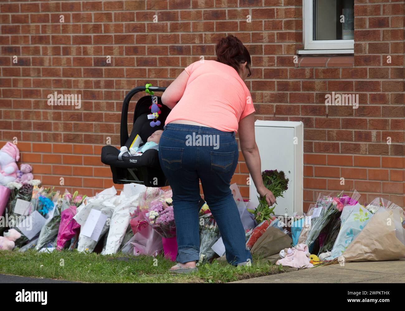 23/06/15 am Tatort in der North Street, Langley Mill, Derbyshire, sind heute drei Menschen gestorben und fünf verletzt worden Stockfoto