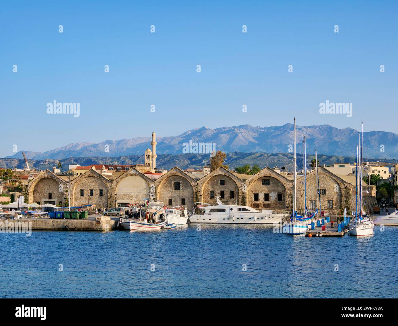 Venezianische Werften, Stadt Chania, Kreta, griechische Inseln, Griechenland, Europa Stockfoto