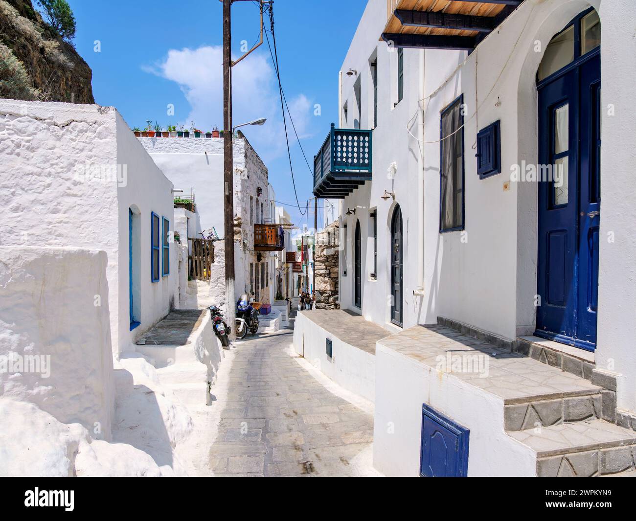 Straße von Mandraki Town, Nisyros Island, Dodekanese, griechische Inseln, Griechenland, Europa Stockfoto