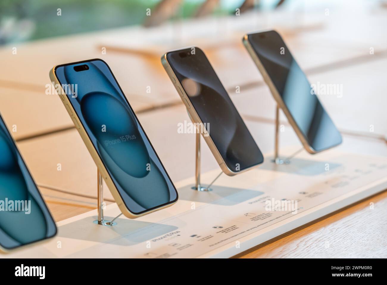 Apple Smartphone iPhone 15 Plus. Thailand, Bangkok, 24. Februar 2024 Stockfoto