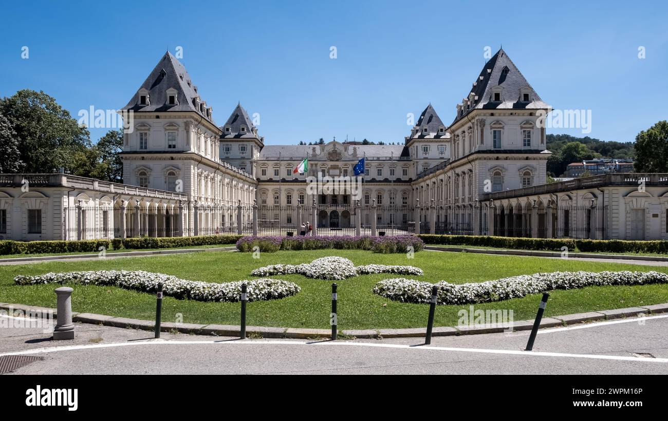 Blick auf das Schloss Valentino (Castello del Valentino), UNESCO, im Parco del Valentino Stockfoto