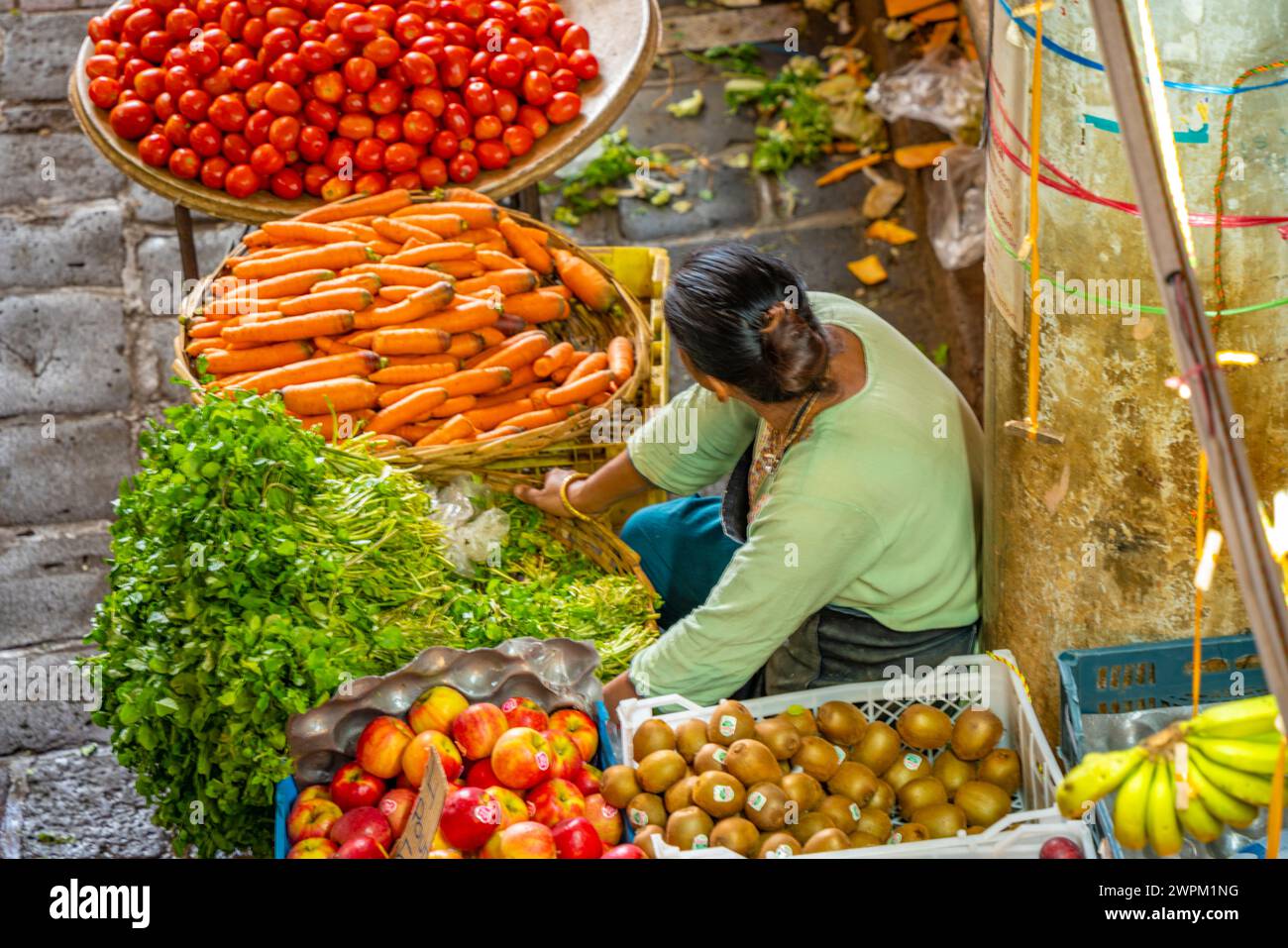 Blick auf buntes Obst und Gemüse in Central Market, Port Louis, Mauritius, Indischer Ozean, Afrika Stockfoto