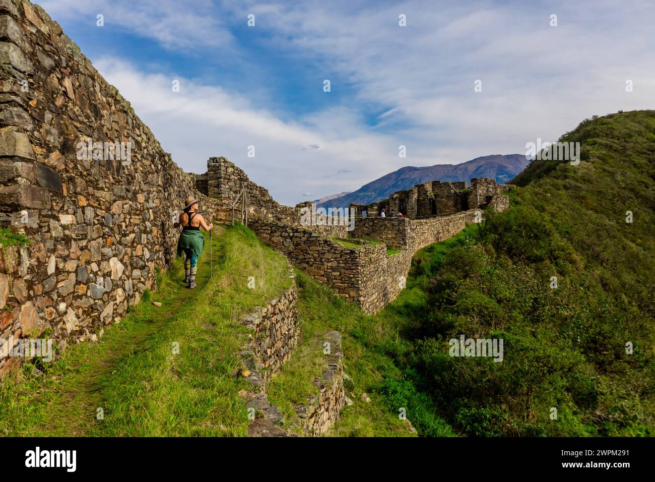 Woman Hiking Choquequirao, Peru, Südamerika Copyright: LauraxGrier 1218-1764 Stockfoto