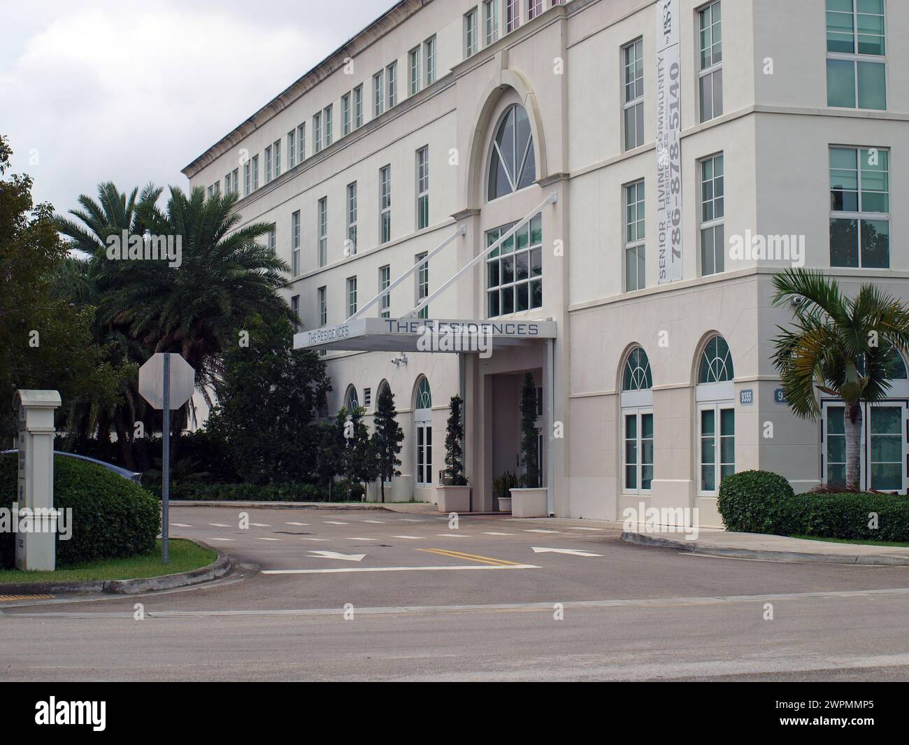 Miami, Florida, USA - 24. Februar 2024: Seniorenwohnheim in Kendall. Stockfoto