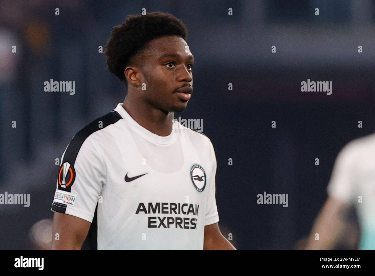 Tariq Lamptey aus Brighton sieht beim Achtelfinale der UEFA Europa League am 7. März 2024 in Rom, Italien, ALS Roma - Brighton & Hove Albion im Stadio Olimpico an. Stockfoto