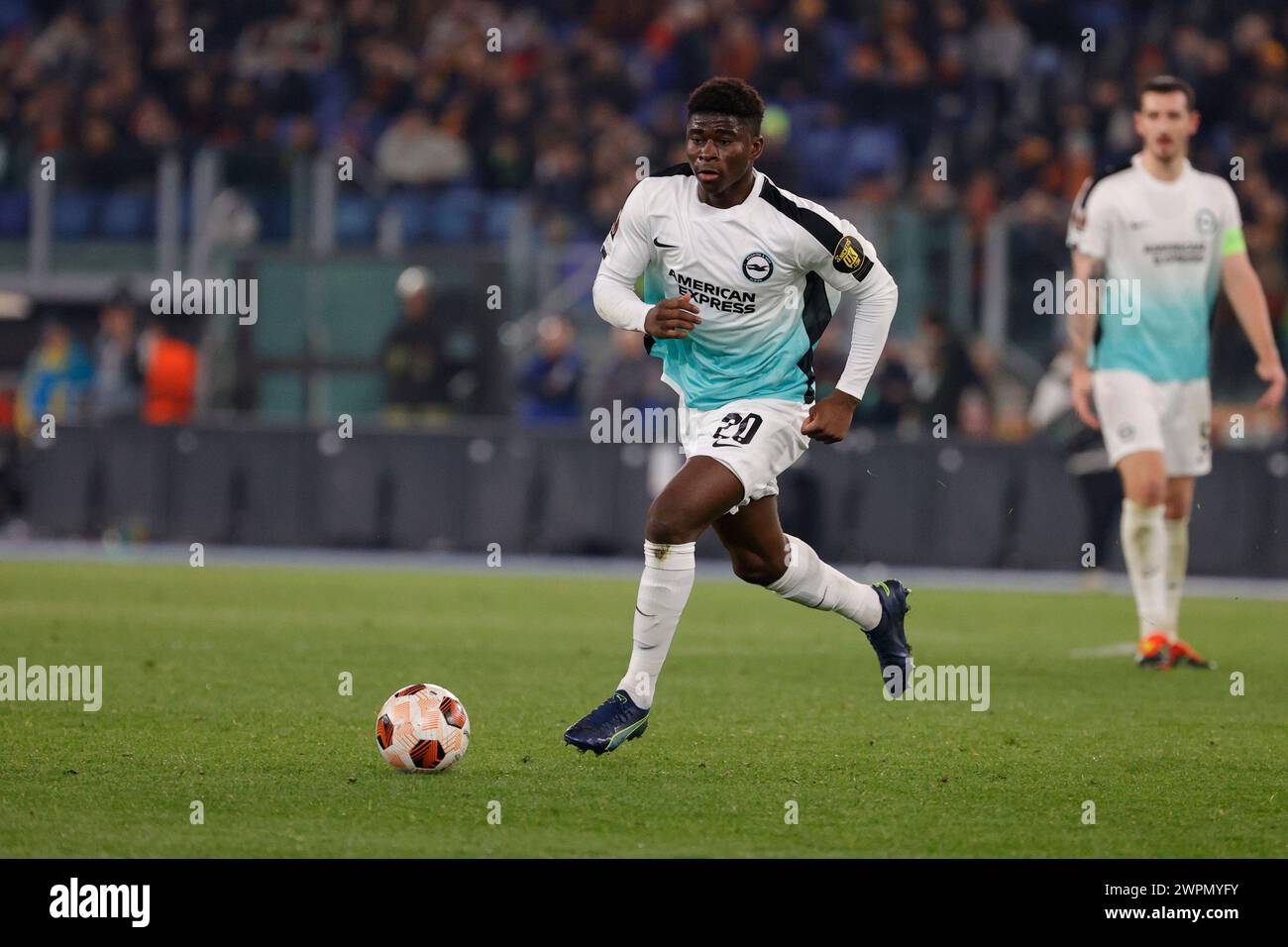 Jan Paul van Hecke aus Brighton kontrolliert den Ball im Achtelfinale der UEFA Europa League am 7. März 2024 in Rom, Italien. Stockfoto