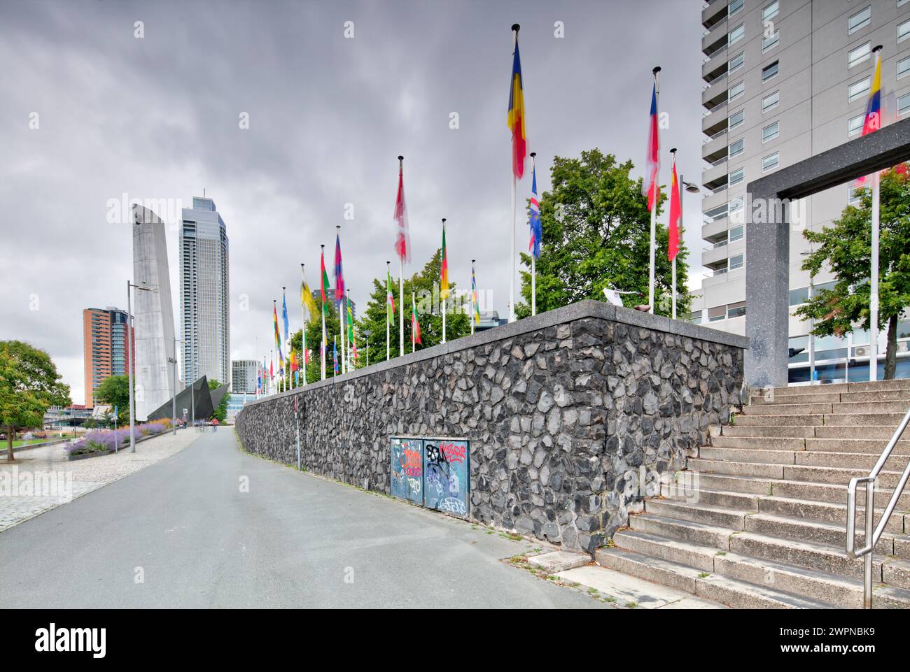 Vlaggenparade, Boompjeskade, Rotterdam, Niederlande, Stockfoto