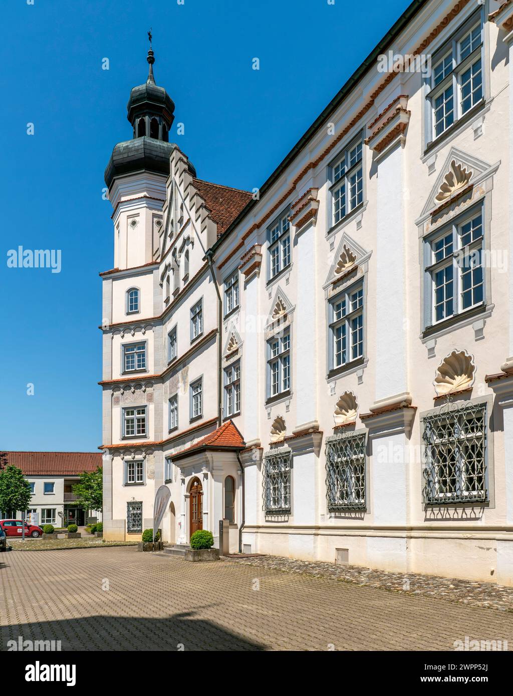 Die Reichsabtei Rot an der Rot im Landkreis Biberach war eines der ersten Prämonstratenser-Klöster in Oberschwaben. Das Kloster wurde vermutlich 1126 von Hemma von Wildenberg als Doppelkloster gegründet. Stockfoto