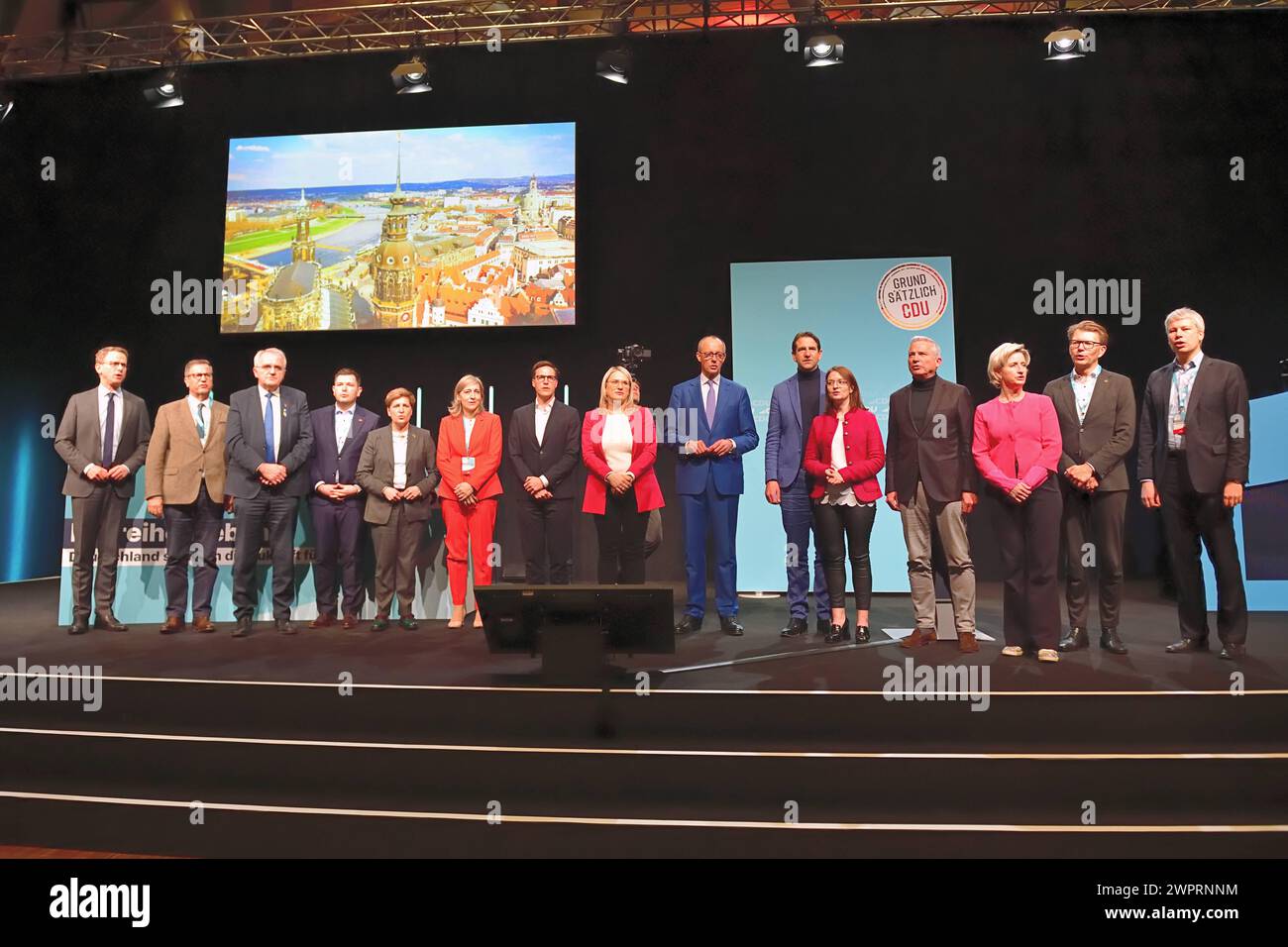 8.3.2024 CDU in Stuttgart CDU Regionalkonferenz in Stuttgart. Zum Abschluss der Veranstaltung wurde die Deutsche Nationalhymne gesungen. Stuttgart Carl Benz Arena Baden Württemberg Deutschland *** 8 3 2024 CDU in Stuttgart CDU Regionalkonferenz in Stuttgart die deutsche Nationalhymne wurde am Ende der Veranstaltung gesungen Stuttgart Carl Benz Arena Baden Württemberg Deutschland Stockfoto