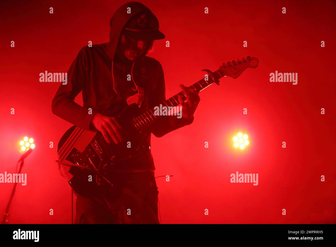Andrew Bailey von der Band DIIV bei einem Konzert im Huxleys neue Welt in Berlin, 8. März 2024. DIIV Konzert Berlin *** Andrew Bailey von der Band DIIV bei einem Konzert in der Huxleys neue Welt in Berlin, 8. März 2024 DIIV Konzert Berlin Stockfoto